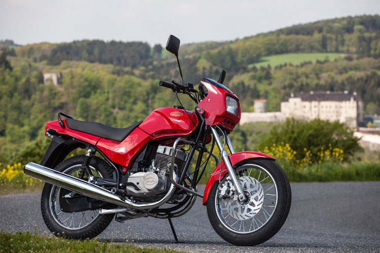 JAWA 350 / 640 motocikls