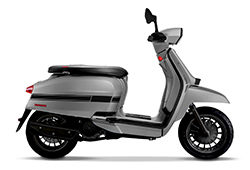 pelēks motorolleris lambretta V125