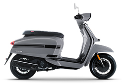 pelēks motorolleris lambretta V125